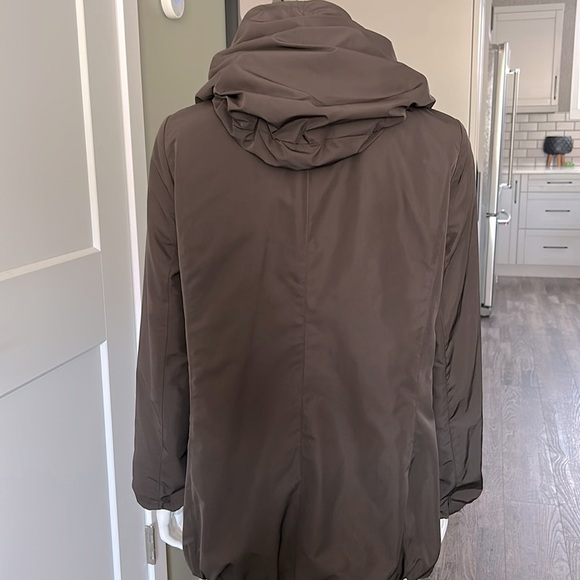 Hilary Radley Lightweight Jacket - Picture 13 of 15